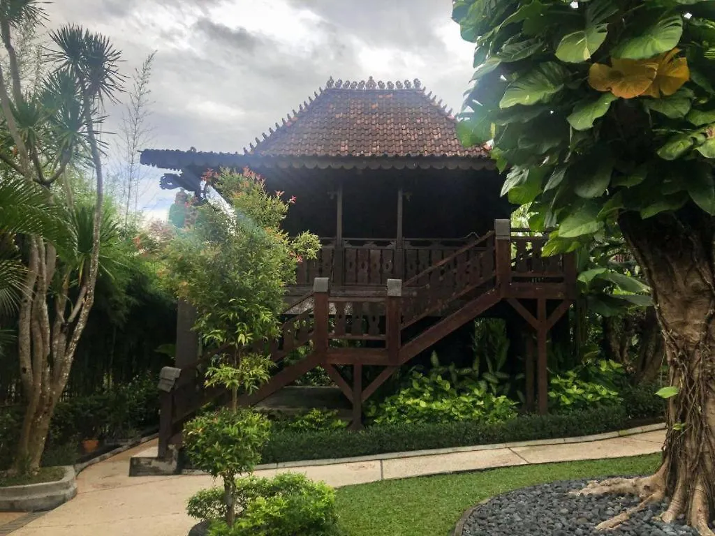 Villa Rumah Kayu Nusa Dua  Guest house